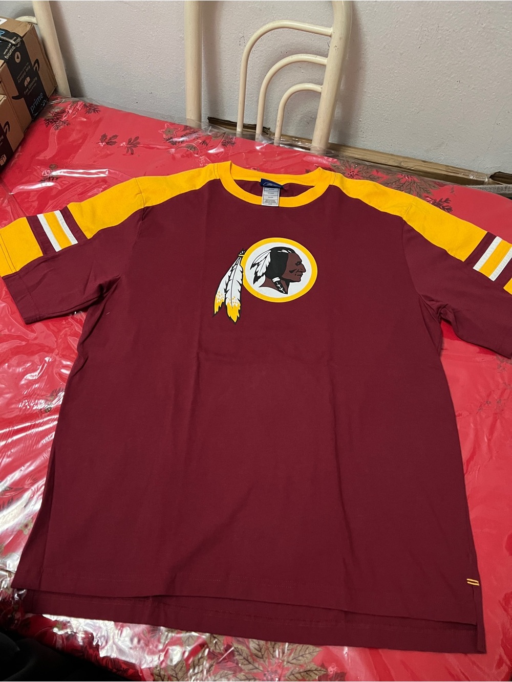 BNWOT Washington Redskins T-Shirt Sz Large Burgundy